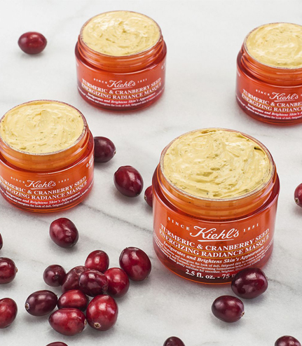 Turmeric and cranberry mask